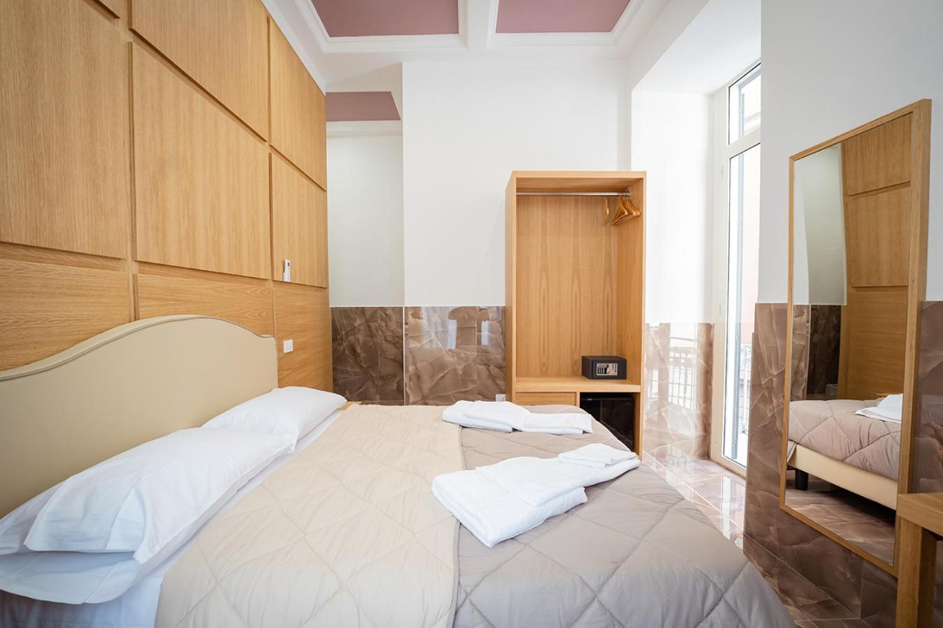 Hotel Pc Boutique H, Sea View By Clapa Group Napoli Esterno foto